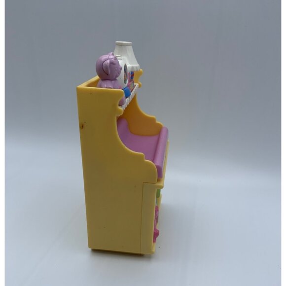 Fisher Price Loving Family 2007 Musical Baby Changing Table - Picture 5 of 9